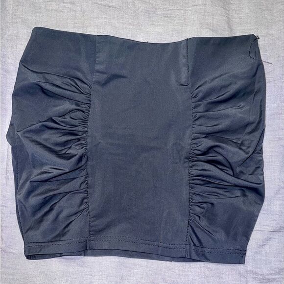 3 FOR $15 🙌🏼 Charlotte Russe Black Size Small Cinched Ruched Mini Skirt Sexy Y2K - Picture 1 of 3